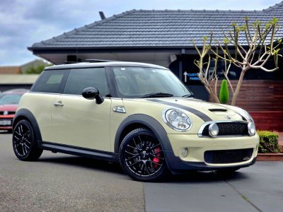 2010 Mini Hatch John Cooper Works