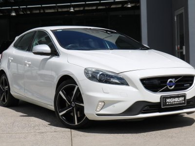 2015 Volvo V40 T5 R-design