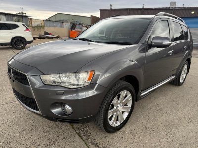 2011 Mitsubishi Outlander Vr-x