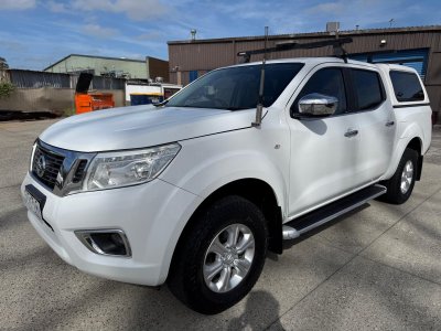 2017 Nissan Navara St