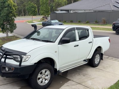2015 Mitsubishi Triton GLX Manual