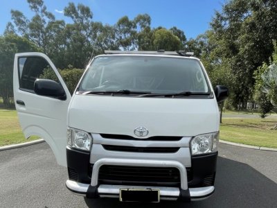 2014 Toyota Hiace TRH201R Petrol Manual