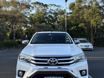 2015 Toyota Hilux SR5 Diesel Automatic