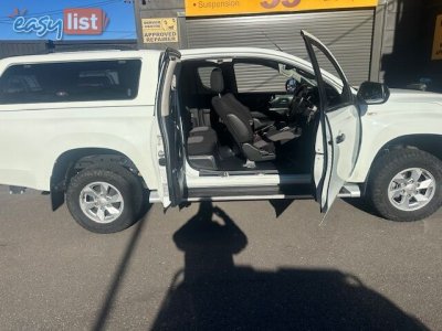 2018 MITSUBISHI TRITON GLX PLUS 4X4 MR MY19 CLUB CAB PUP