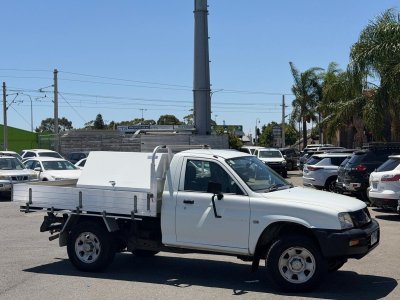 2005 Mitsubishi Triton GLX Manual