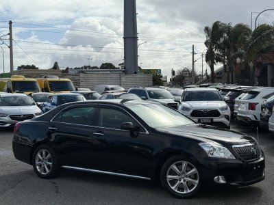 2010 Toyota Crown Majesta Auto