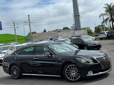 2015 Toyota Crown Majesta Auto