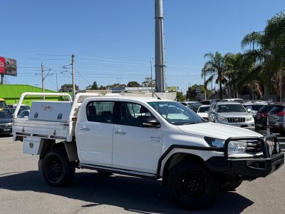 2017 Toyota Hilux SR Manual 4x4 Double Cab