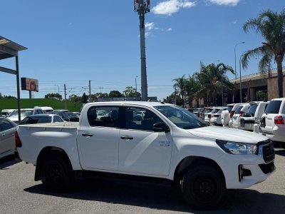 2019 Toyota Hilux SR Auto 4x4 Double Cab