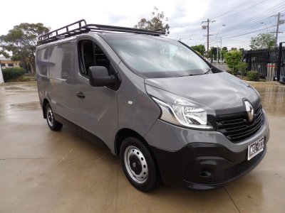 2017 Renault Trafic 66KW X82 SWB Low Roof