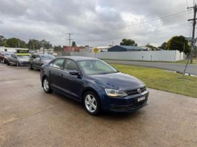 2013 VOLKSWAGEN JETTA 4D SEDAN