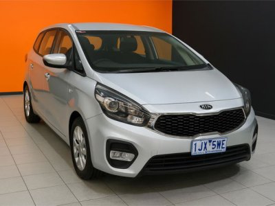 2017 Kia Rondo Si