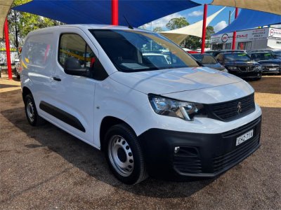 2019 Peugeot Partner 110 THP