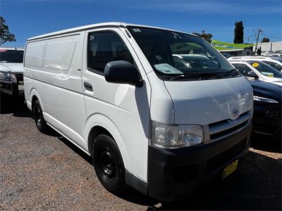 2006 Toyota Hiace