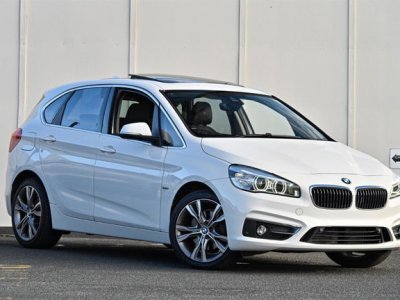2016 BMW 220i Sport Line