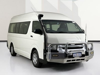 2018 Toyota HIACE KDH223R MY16 COMMUTER 5 SP MANUAL