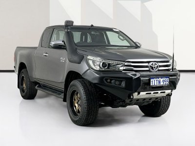 2017 Toyota HILUX GUN126R MY17 SR5 (4x4) 6 SP AUTOMATIC