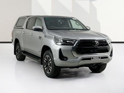 2023 Toyota HILUX GUN126R SR5 + PREMIUM INTERIOR (4x4) 6 SP MANUAL