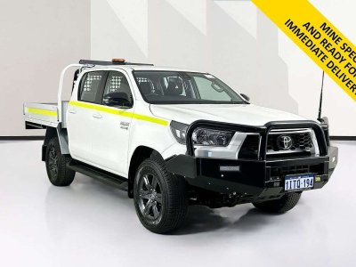 2025 Toyota HILUX GUN126R RC SR (4x4) STEEL WHEELS 6 SP AUTOMATIC