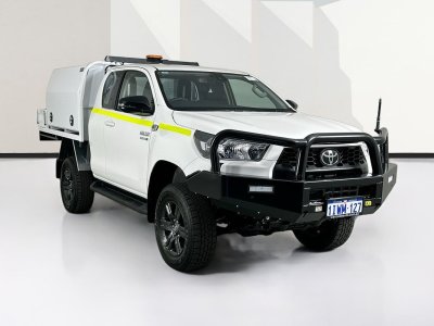 2025 Toyota HILUX GUN126R RC SR (4x4) 6 SP AUTOMATIC