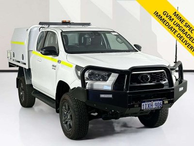 2025 Toyota HILUX GUN126R RC SR (4x4) 6 SP AUTOMATIC