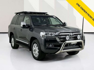 2017 Toyota LANDCRUISER VDJ200R MY16 SAHARA (4x4) 6 SP AUTOMATIC