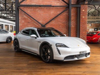 2021 Porsche Taycan Turbo Cross Turismo – AWD