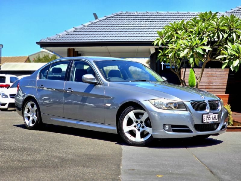 2010 Bmw 3 Series 320i Lifestyle