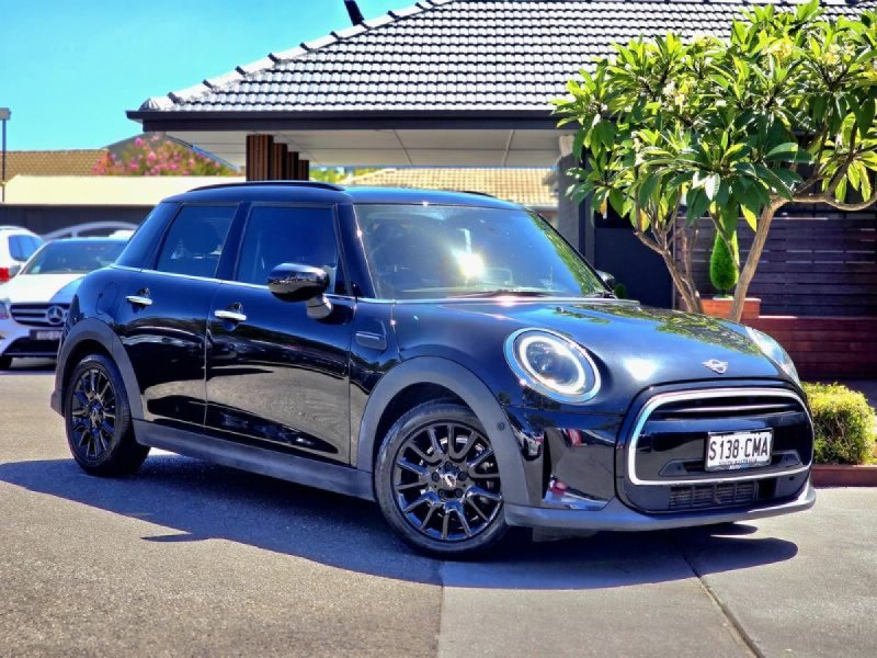 2021 Mini Hatch Cooper Classic