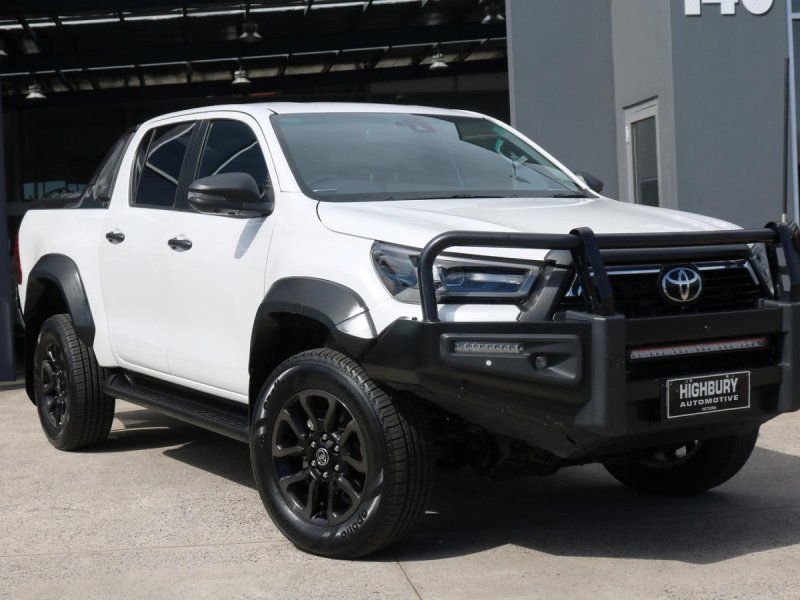 2023 Toyota Hilux Rogue
