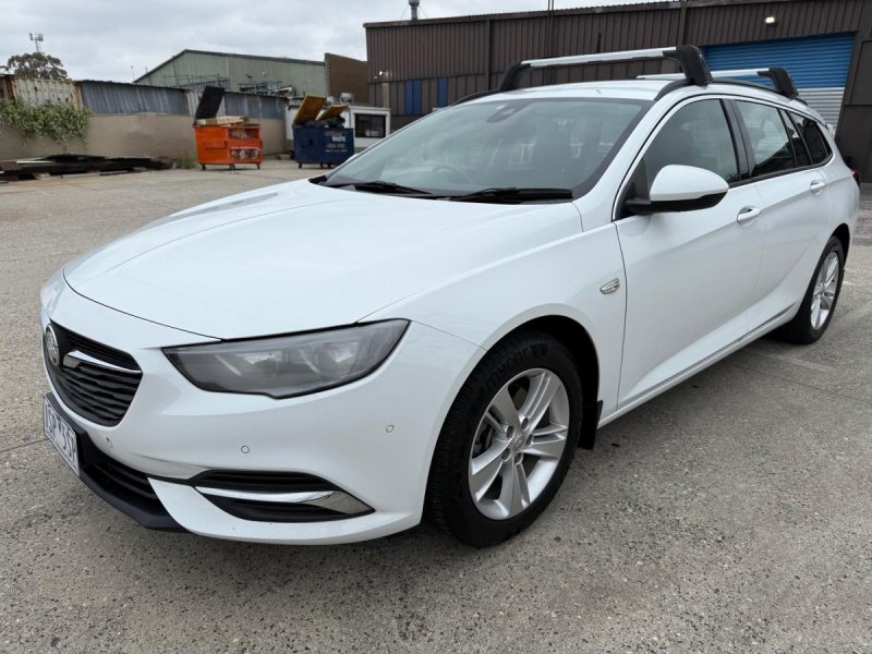 2020 Holden Commodore Lt