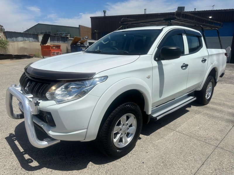 2017 Mitsubishi Triton Glx+