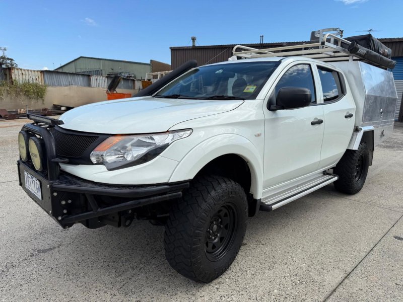 2017 Mitsubishi Triton Glx+