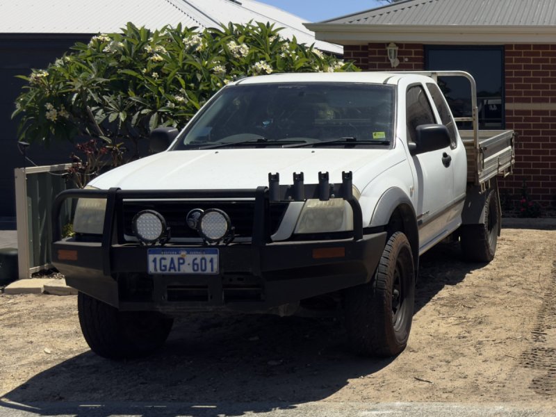 2003 Holden Rodeo Isuzu motor Diesel Manual