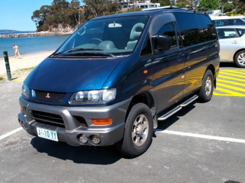 1998 Mitsubishi Delica