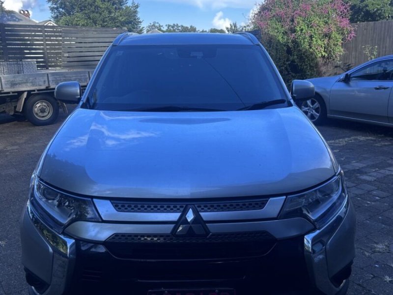 2020 Mitsubishi Outlander XLS Petrol Automatic
