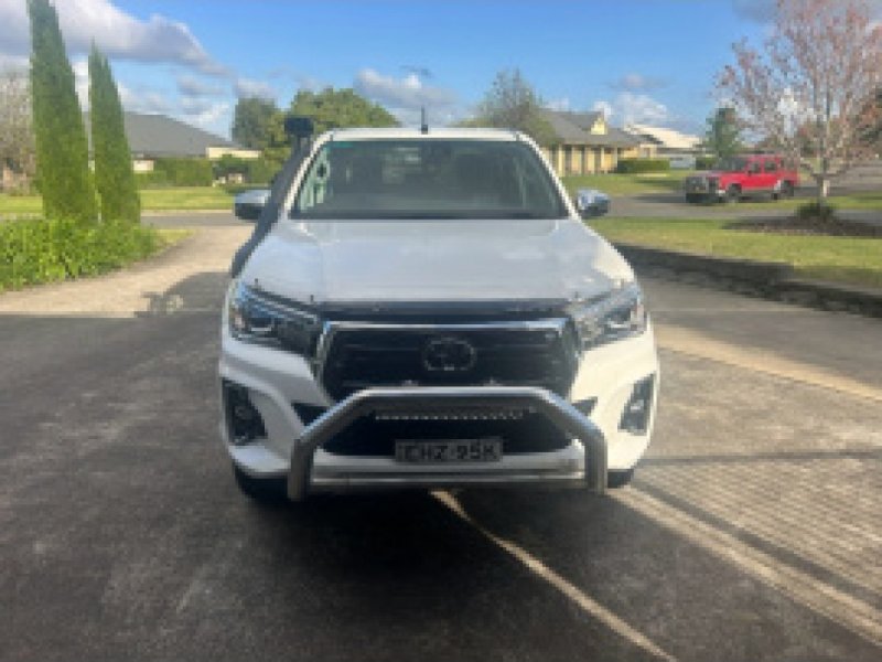 2020 Toyota Hilux SR5