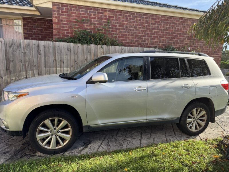 2013 Toyota Kluger Altitude Petrol Automatic