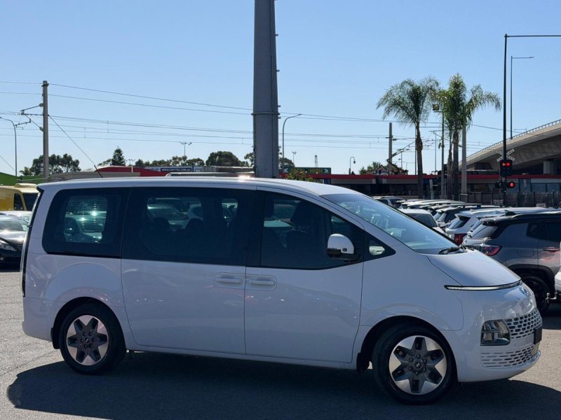 2021 Hyundai STARIA Auto AWD MY22