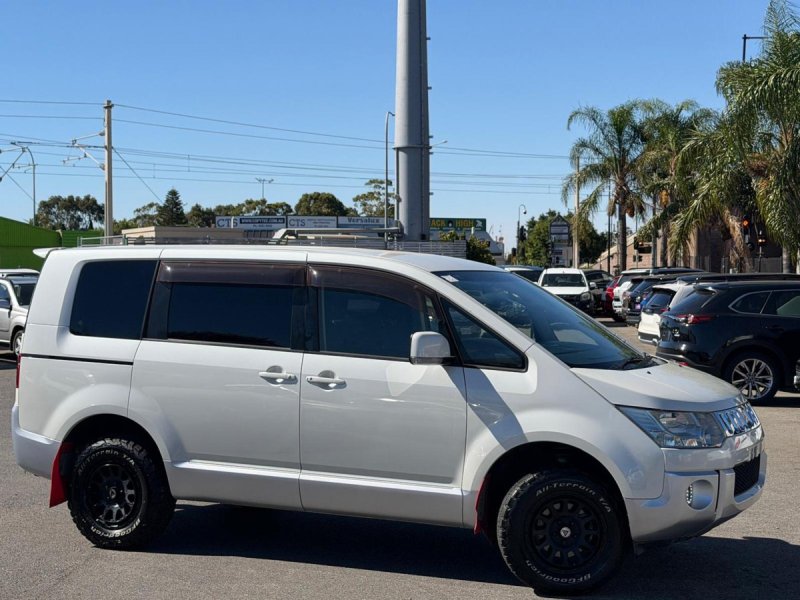 2013 Mitsubishi Delica D:5 CV5W Auto 4x4