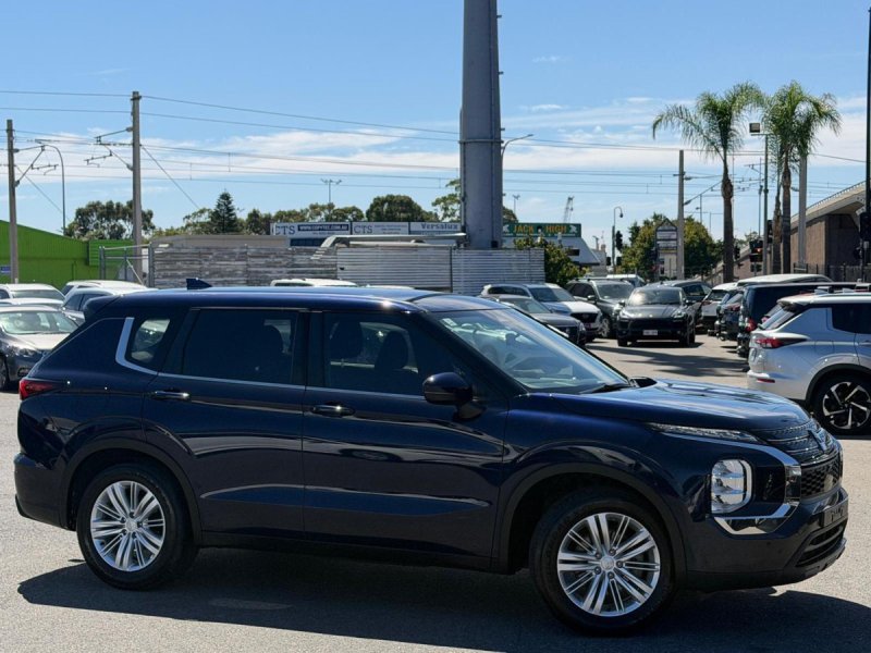 2022 Mitsubishi Outlander ES ZM Auto AWD MY22.5