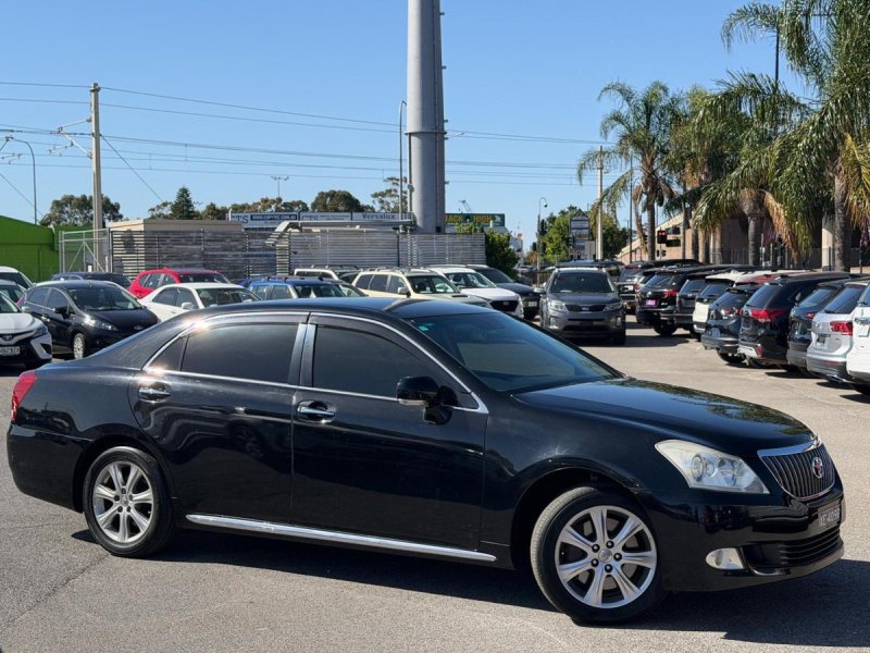 2012 Toyota Crown Majesta Auto