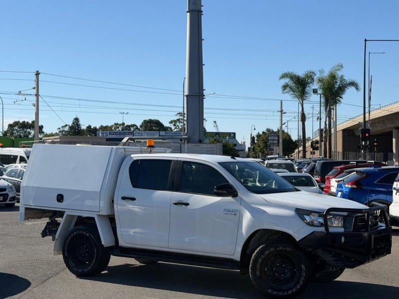 2020 Toyota Hilux SR Auto 4x4 Double Cab