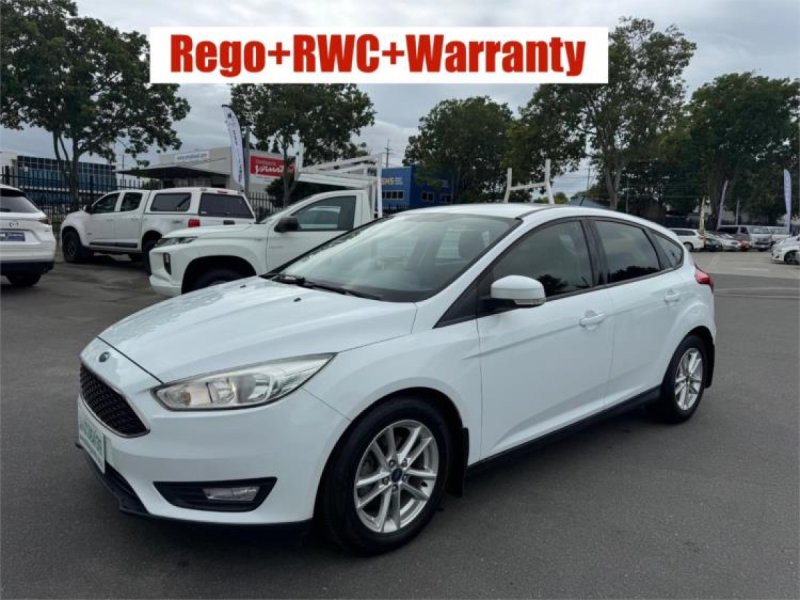 2017 FORD FOCUS TREND