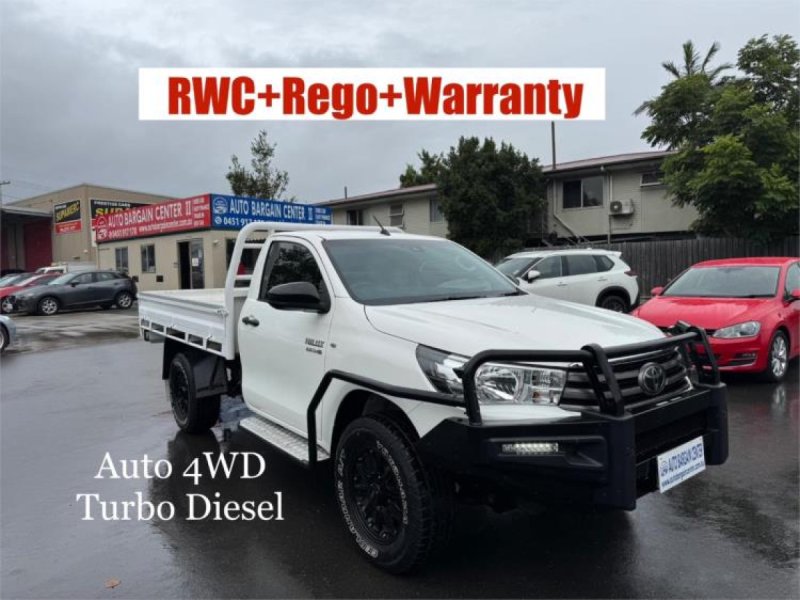 2019 TOYOTA HILUX SR (4x4)