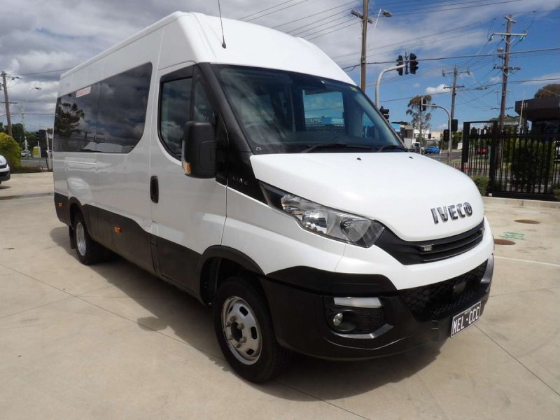 2019 Iveco Daily Minibus Shuttle 12
