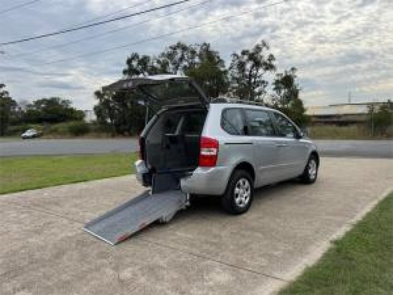 2007 KIA CARNIVAL 4D WAGON