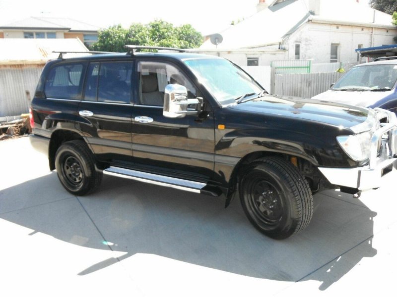 2004 Toyota Landcruiser UZJ100R GXL (4x4) Black...