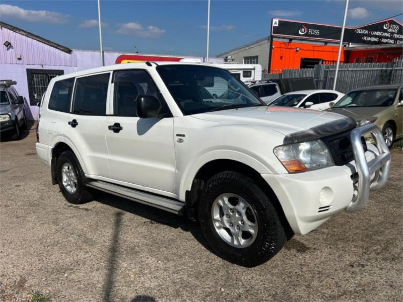 2005 MITSUBISHI PAJERO 4D WAGON GLX LWB (4x4) NP MY06
