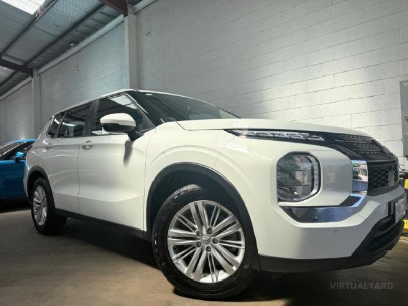 2023 MITSUBISHI OUTLANDER ES 7 SEAT (2WD) ZM MY23